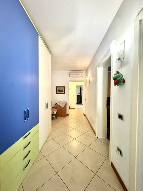 CASA AFFIANCATA RISTRUTTURATA DI TESTA

Trattative riservate Immobiliare Unica Colceresa via Marc...