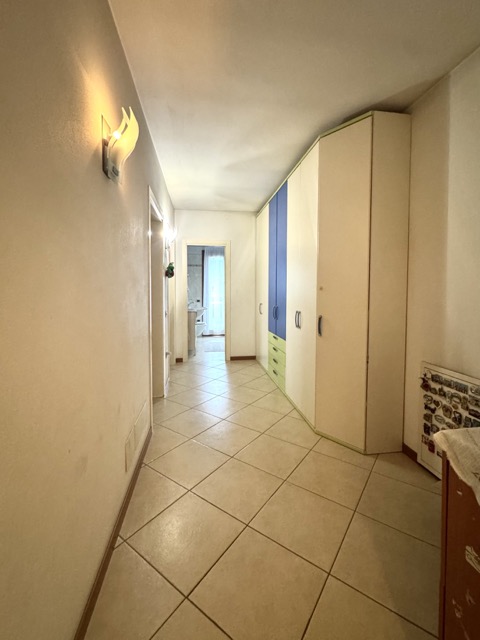 CASA AFFIANCATA RISTRUTTURATA DI TESTA

Trattative riservate Immobiliare Unica Colceresa via Marc...