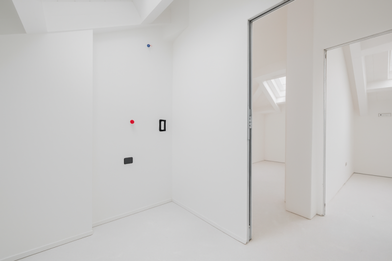 Nell’immediatissimo fuori mura nord, pregiato attico duplex di nuovissima costruzione. La ricerca...