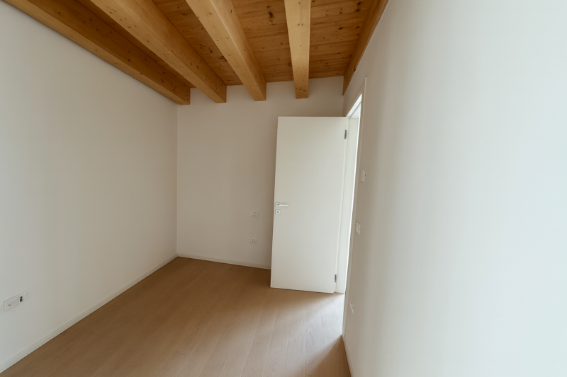 In un contesto elegante e di recente realizzazione prestigioso appartamento al primo piano, proge...