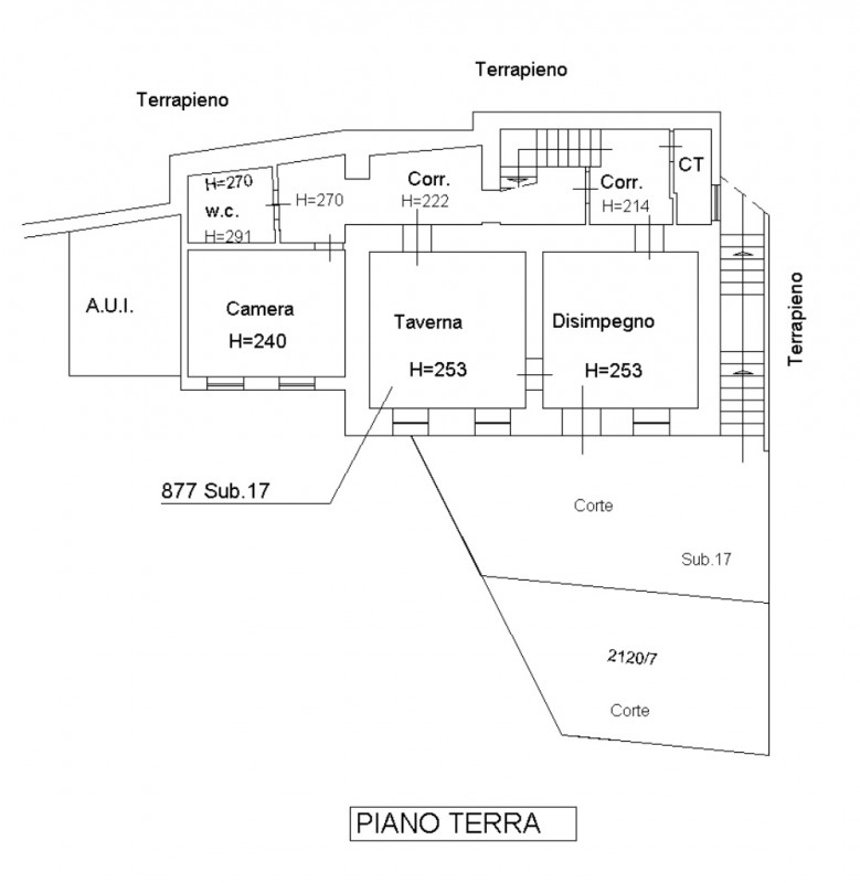 SCHIO loc. Tretto: In posizione panoramica, CASA SINGOLA disposta su 3 piani, con corte esclusiva...
