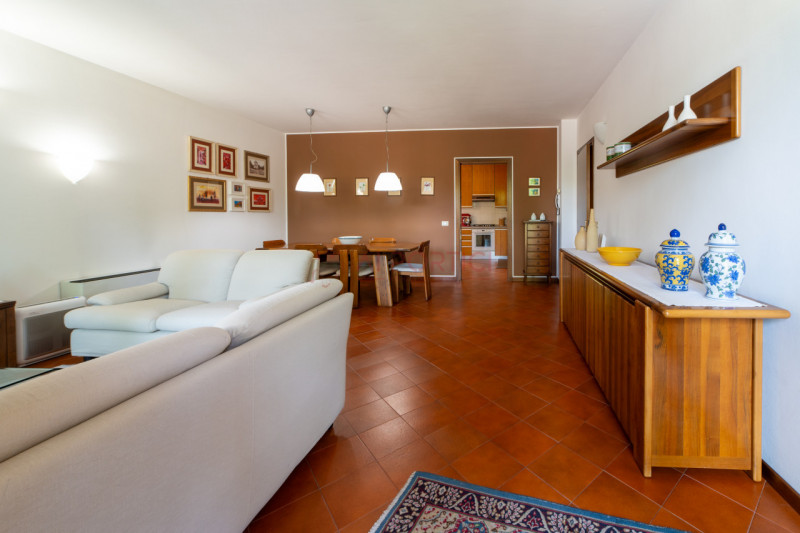 PIOVE DI SACCO centro - VILLA A SCHIERA di circa 200 mq. porzione di mezzo comodissima al centro ...