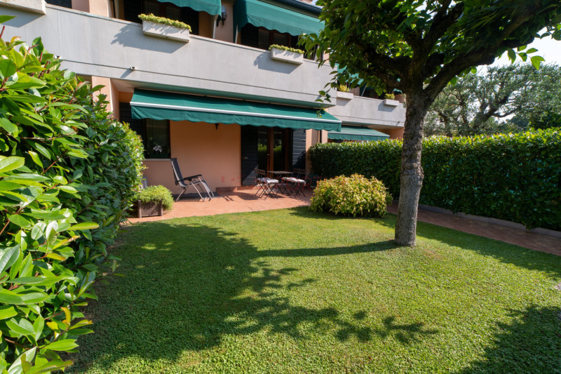 PIOVE DI SACCO centro - VILLA A SCHIERA di circa 200 mq. porzione di mezzo comodissima al centro ...