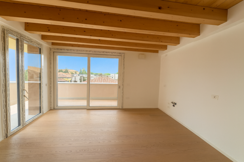 All’interno di una raffinata residenza di nuova edificazione, appartamento al secondo piano con a...