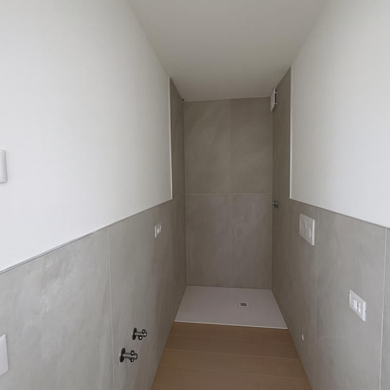 All’interno di una raffinata residenza di nuova edificazione, appartamento al secondo piano con a...