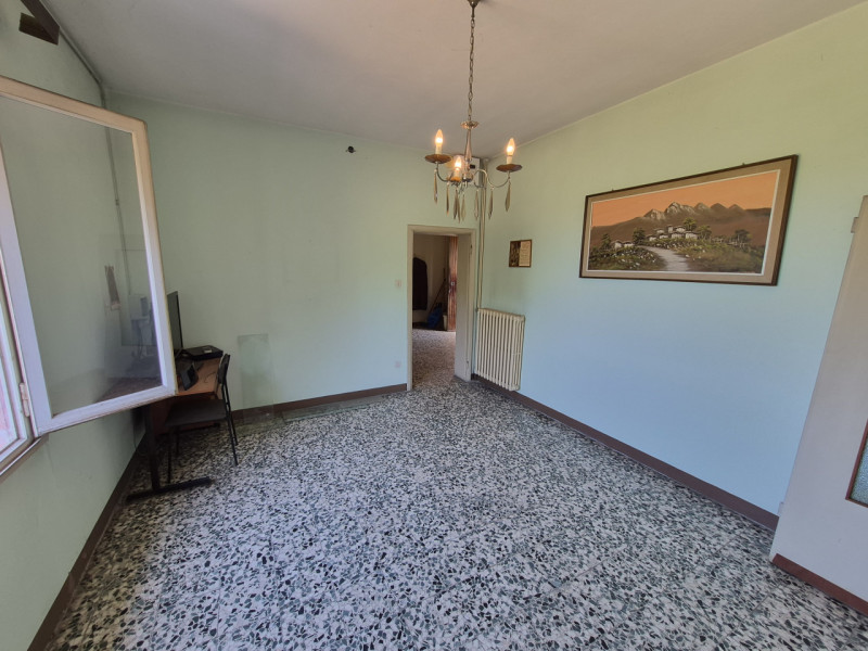 Vo' (PD), appena fuori dal centro del paese, in direzione di Carbonara di Rovolon, proponiamo in ...