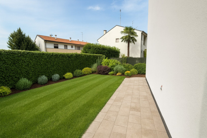 In una moderna palazzina di nuova costruzione, immersa in un contesto tranquillo e curato, appart...