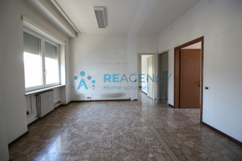 THIENE CENTRO
Sei alla ricerca di un appartamento in centro da ristrutturare?
Prezzo € 109.00
CLA...