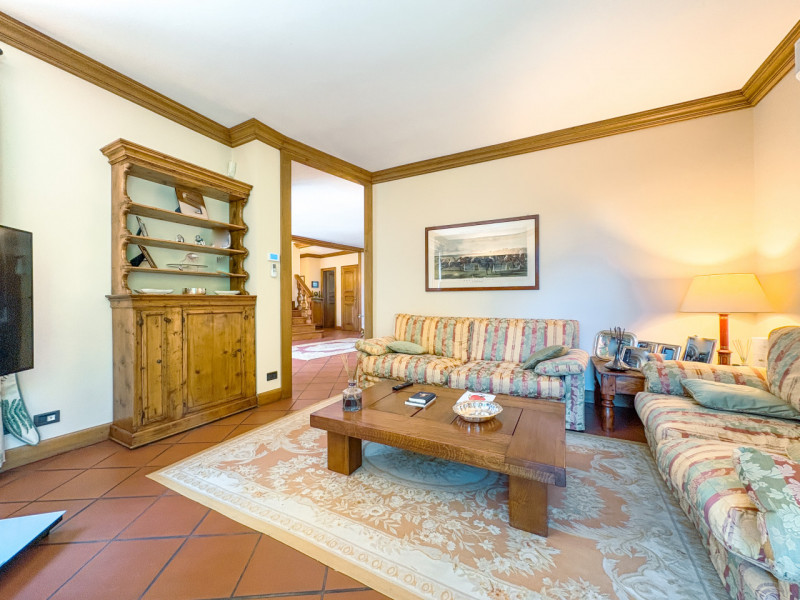 Villa for sale in Oleggio Castello, with pool