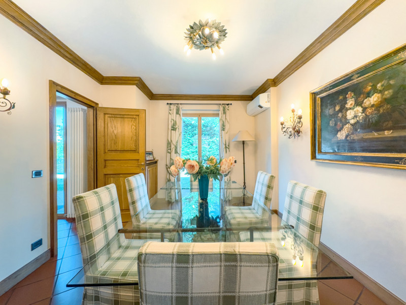 Villa for sale in Oleggio Castello, with pool