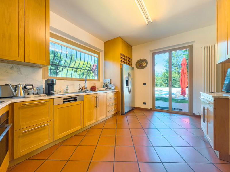 Villa for sale in Oleggio Castello, with pool