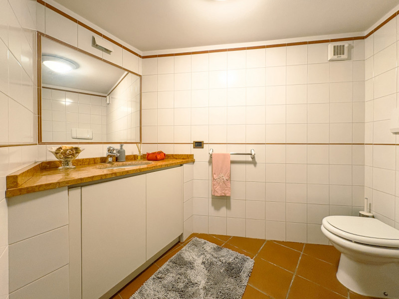 Villa for sale in Oleggio Castello, with pool