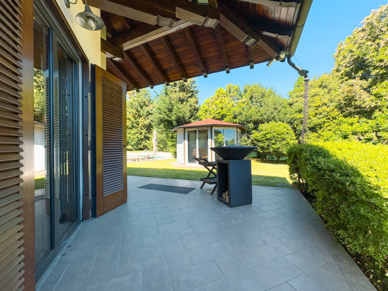 Villa for sale in Oleggio Castello, with pool