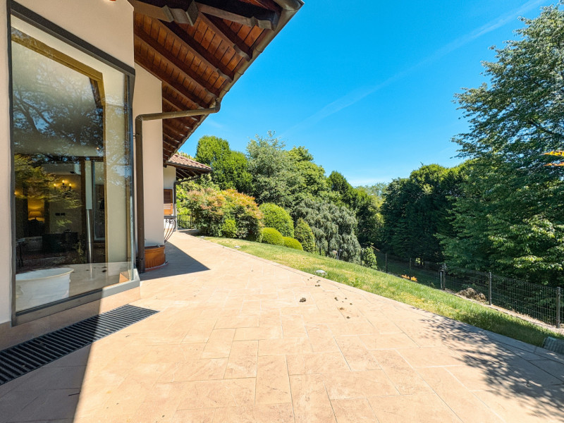 Villa for sale in Oleggio Castello, with pool
