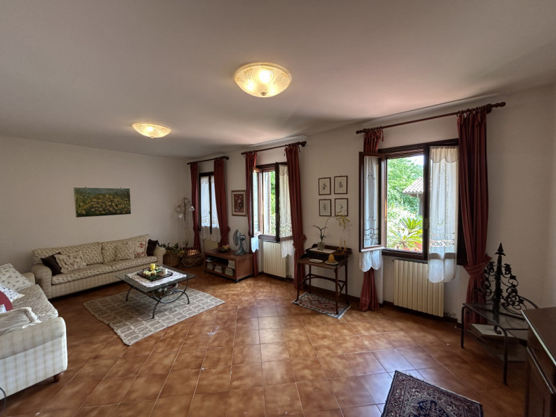 Una residenza immersa nella quiete dei Colli Euganei – spazio, natura e privacy in un contesto un...