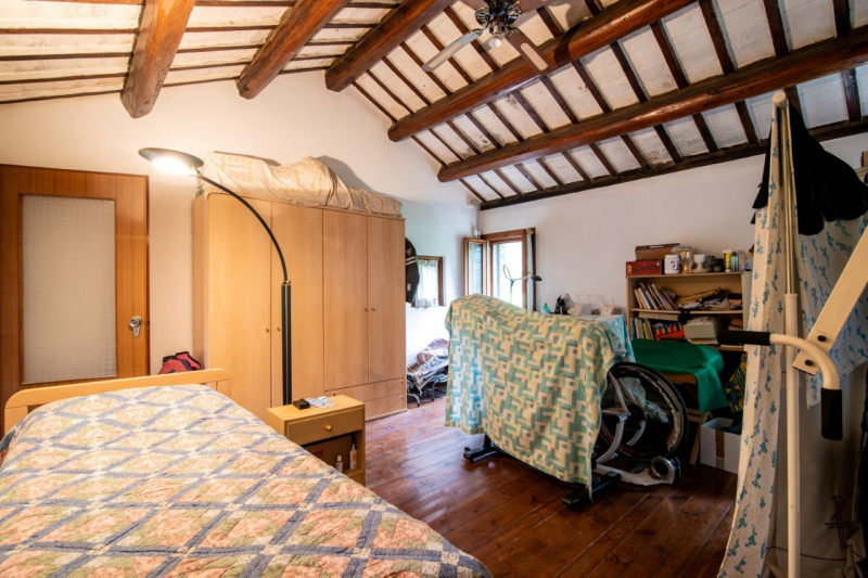 A Baone, nel cuore dei suggestivi Colli Euganei – riconosciuti Patrimonio Unesco – proponiamo in ...