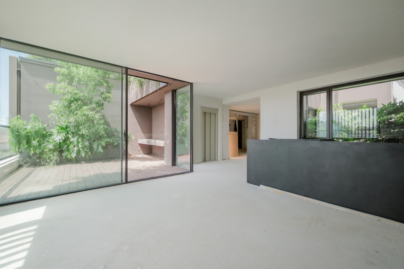 Vivere all’ultimo piano, tra luce, silenzio e design.
In un contesto esclusivo di nuova costruzio...