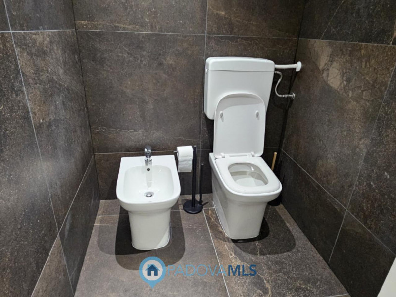 PADOVA ZONA INDUSTRIALE EST. Scoprite un'opportunità imperdibile nel cuore della Zona Industriale...