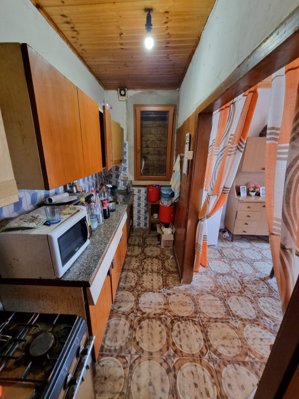 Pojana Maggiore (VI) a poco più di 1 km dal centro del Paese, lungo Via Pezze Lunghe proponiamo i...