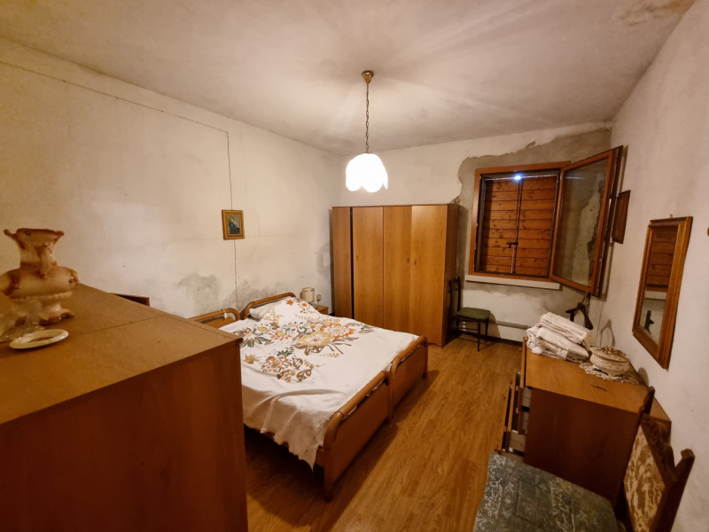 Pojana Maggiore (VI) a poco più di 1 km dal centro del Paese, lungo Via Pezze Lunghe proponiamo i...