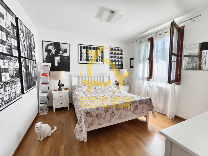 APPARTAMENTO 3 CAMERE in PIAZZA a MIRANO