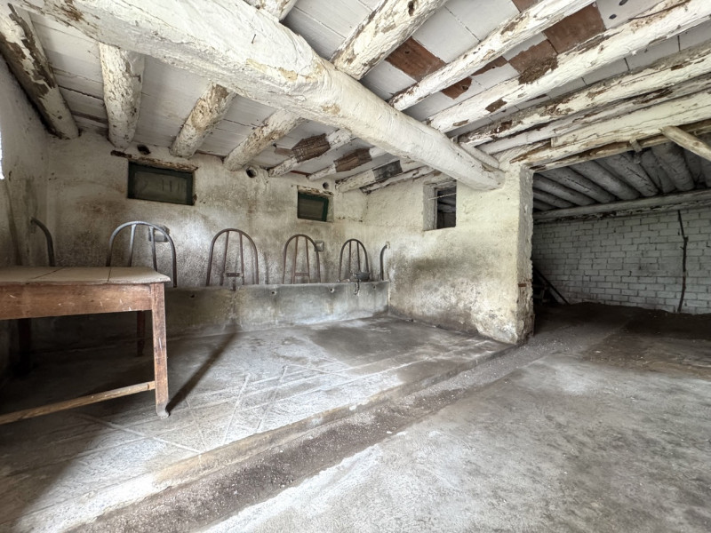 RUSTICO DI TESTA CON TERRENO

Trattative riservate Immobiliare Unica Colceresa via Marconi 2 - 04...