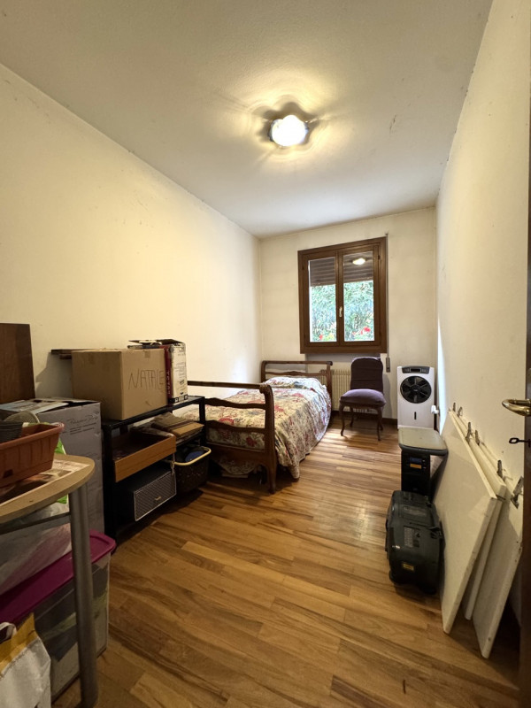 Bicamere con giardino da investimento già LOCATO

Trattative riservate Immobiliare Unica Colceres...