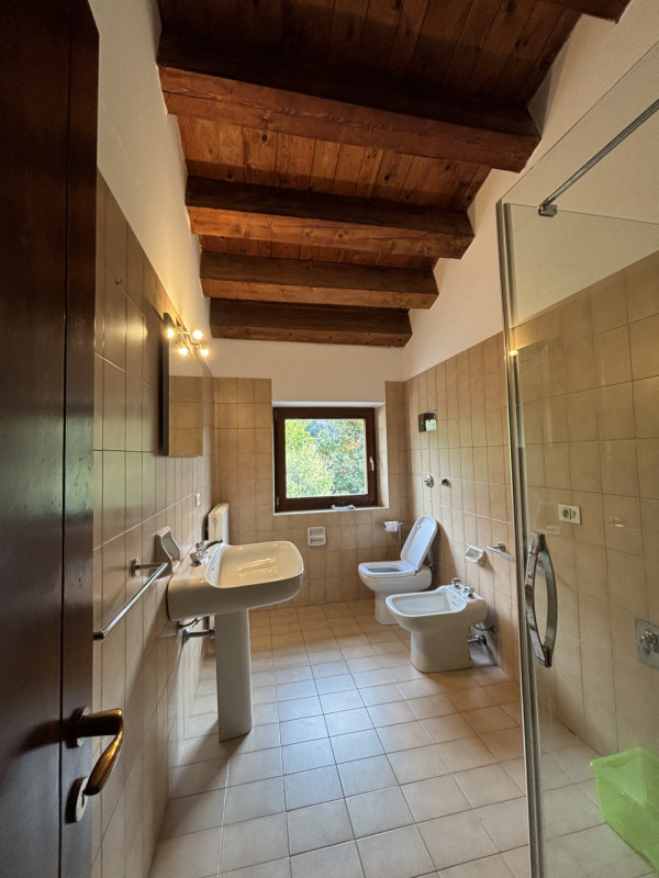 Nel cuore di Serravalle a Vittorio Veneto, in un Palazzo Storico ristrutturato, affittiamo a soli...