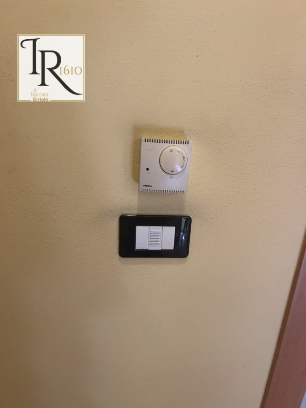 Proponiamo in vendita un versatile immobile al piano terra nel cuore di Castelbaldo, ideale sia c...