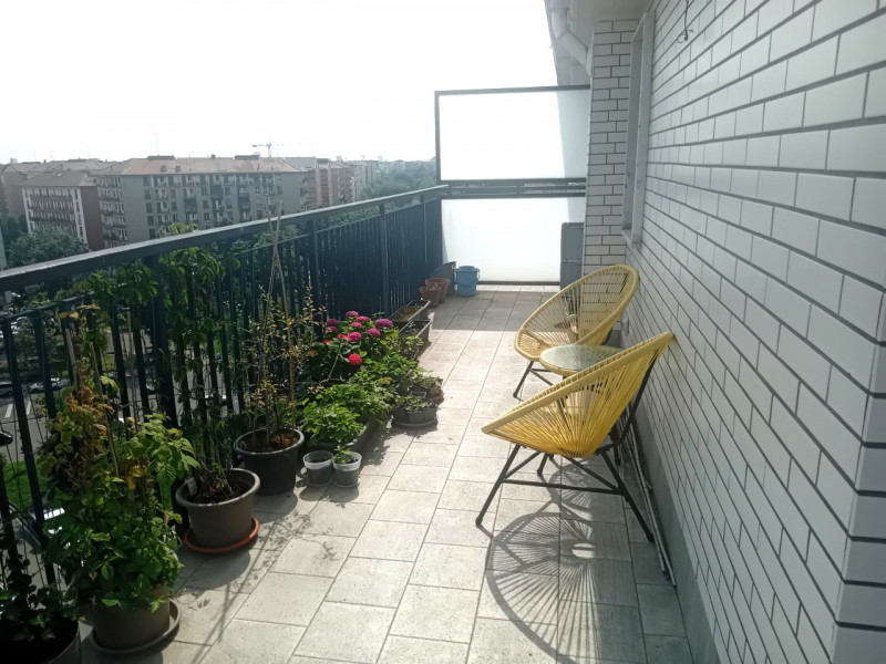 MM1 BANDE NERE in ottimo contesto con portineria e giardino condominiale DISPONIBILE DA SETTEMBRE...