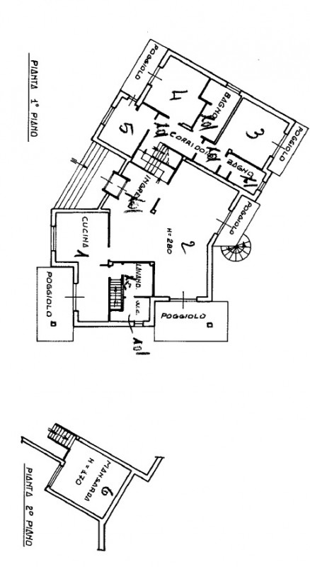 Se stai cercando una soluzione residenziale con ampie metrature, questa elegante villa singola si...