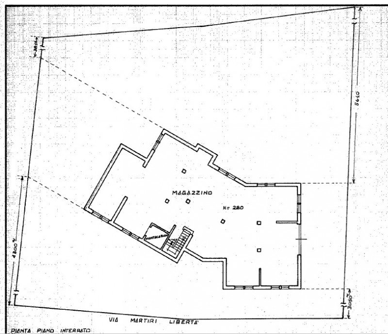 Se stai cercando una soluzione residenziale con ampie metrature, questa elegante villa singola si...