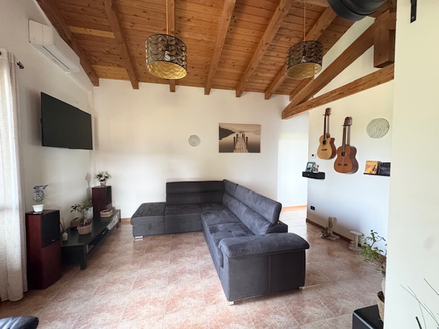 ABANO TERME (PD) appartamento al piano 1° ed ultimo in costruzione bifamiliare, di recente sistem...