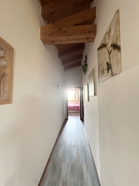 ABANO TERME (PD) appartamento al piano 1° ed ultimo in costruzione bifamiliare, di recente sistem...