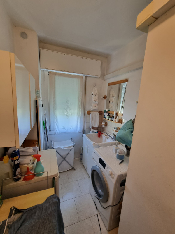 Este (PD), Località Deserto, proponiamo in Vendita particolare struttura formata da una Casa Sing...