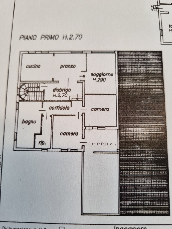 Este (PD), Località Deserto, proponiamo in Vendita particolare struttura formata da una Casa Sing...