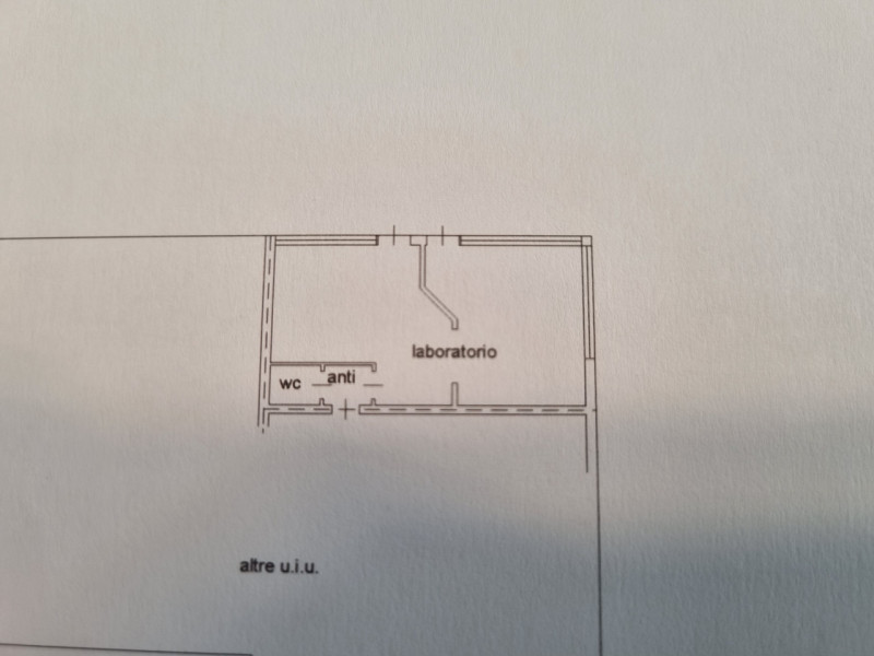 Este (PD), Località Deserto, proponiamo in Vendita particolare struttura formata da una Casa Sing...