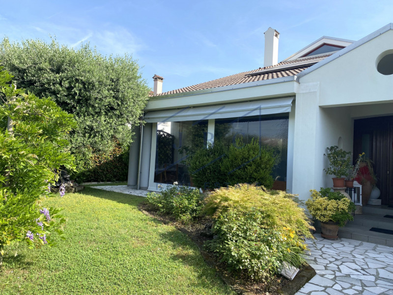 Immergiti in un'oasi di pace e modernità. A Blessaglia di Pramaggiore, in un esclusivo contesto r...