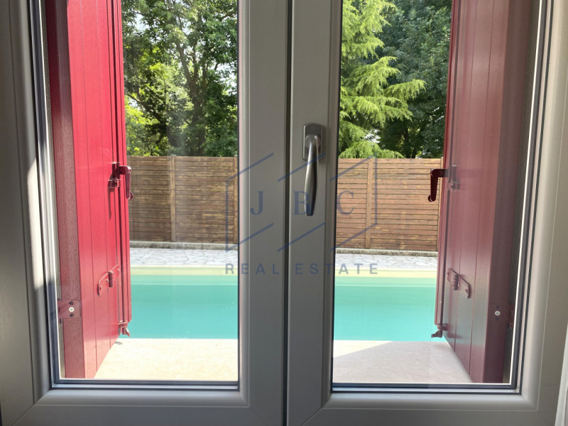 Immergiti in un'oasi di pace e modernità. A Blessaglia di Pramaggiore, in un esclusivo contesto r...