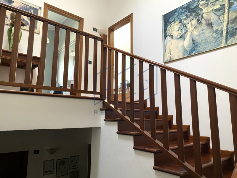 Immergiti in un'oasi di pace e modernità. A Blessaglia di Pramaggiore, in un esclusivo contesto r...