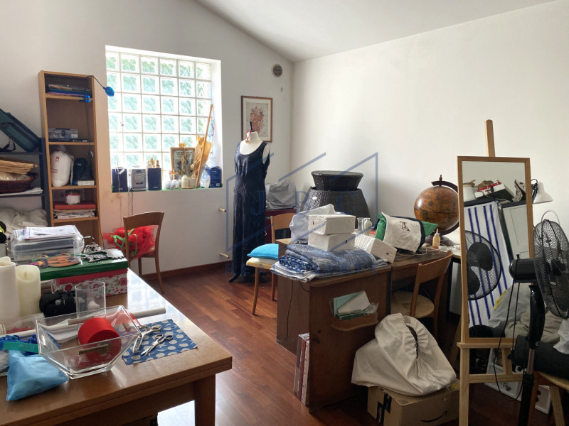 Immergiti in un'oasi di pace e modernità. A Blessaglia di Pramaggiore, in un esclusivo contesto r...