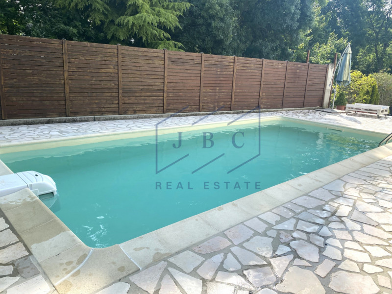 Immergiti in un'oasi di pace e modernità. A Blessaglia di Pramaggiore, in un esclusivo contesto r...