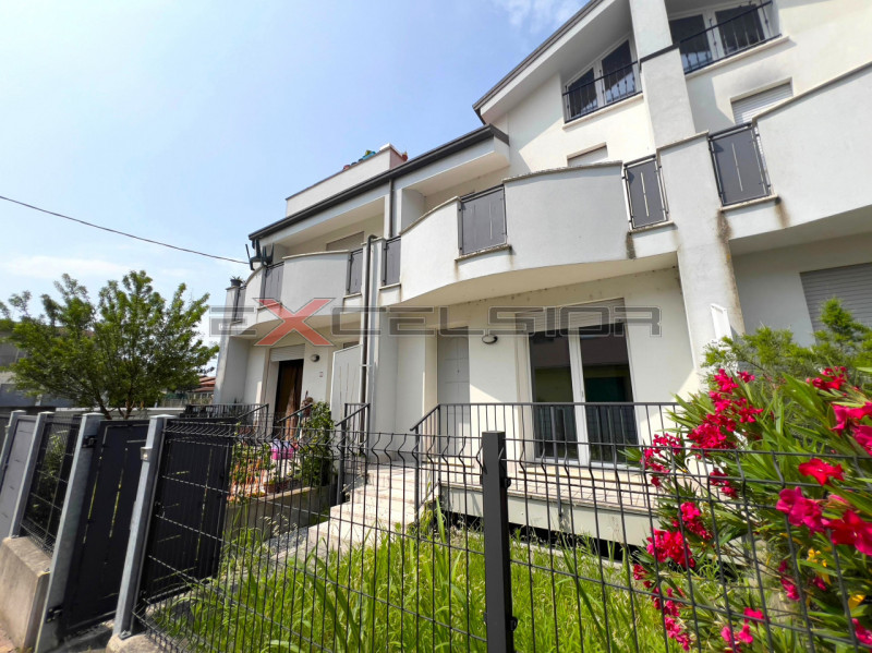 Chioggia Vendita Casa a schiera porzione centrale