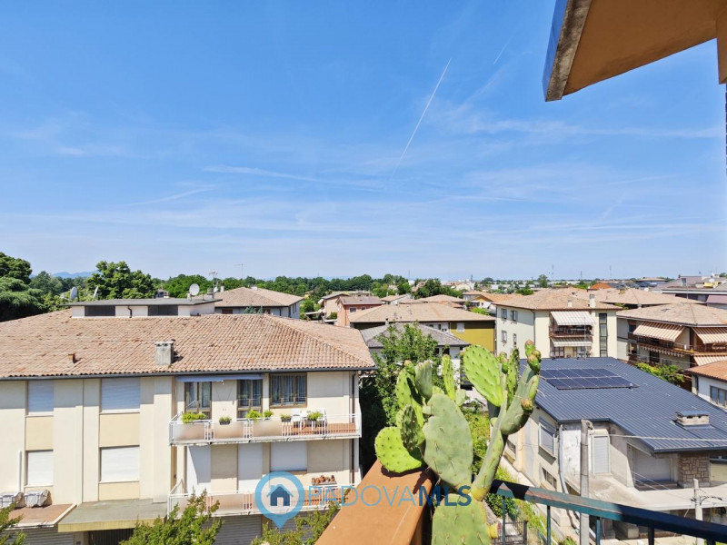 Immobile in esclusiva al Gruppo Padova MLS

- Non serve scalare l’Everest per godersi un bel pano...