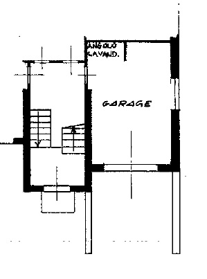 COMPOSIZIONE:
L'unità abitativa, dalle ampie metrature, è così composta: atrio d'ingresso, salott...