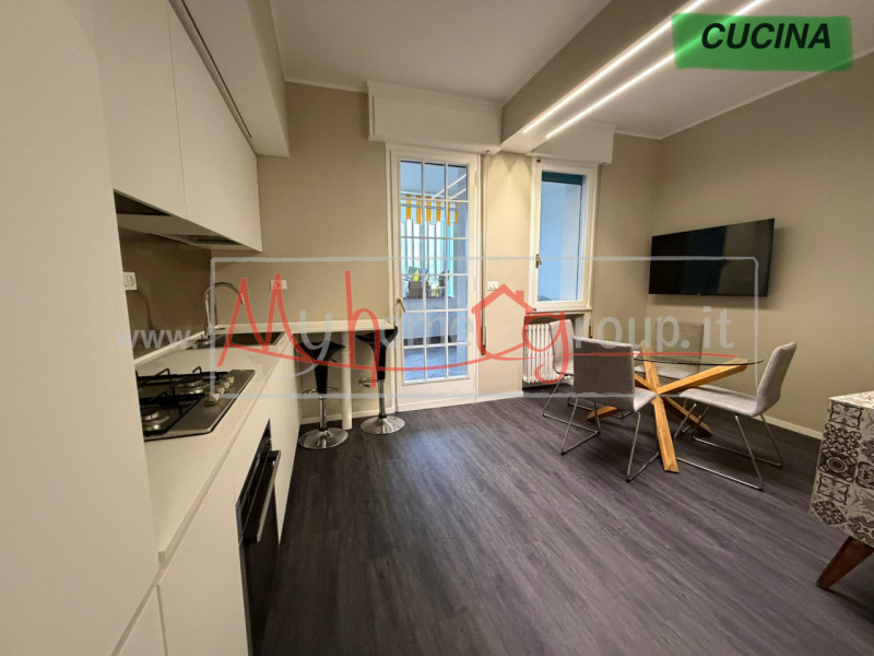 PADOVA ZONA STAZIONE (Rif. AFF650P) 

ITA

Disponibili tre stanze singole in appartamento recente...
