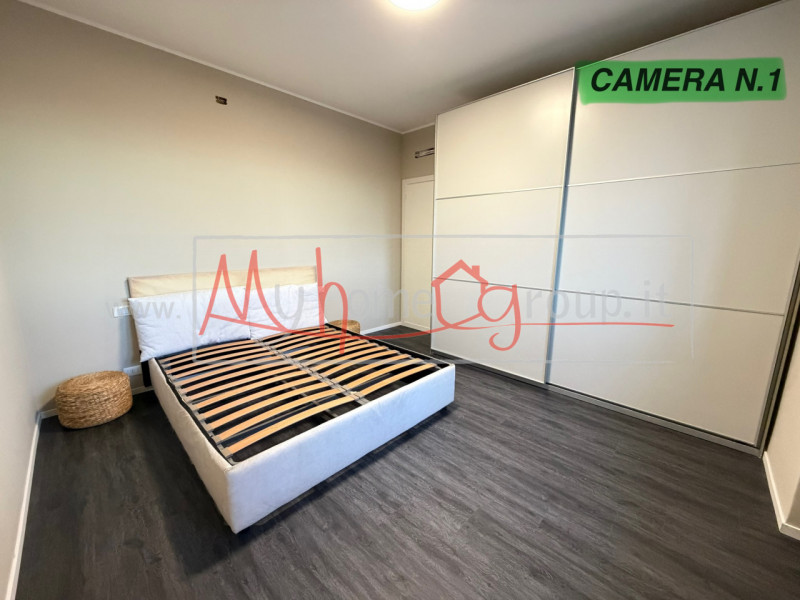 PADOVA ZONA STAZIONE (Rif. AFF650P) 

ITA

Disponibili tre stanze singole in appartamento recente...