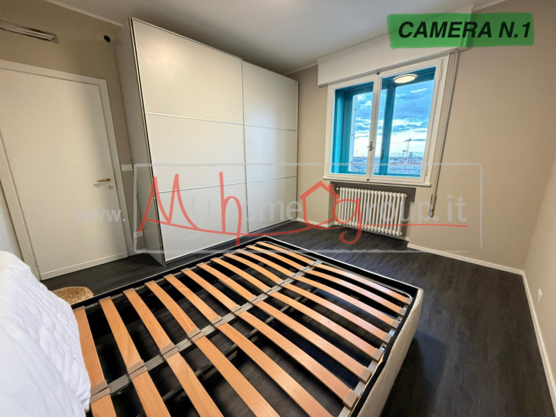 PADOVA ZONA STAZIONE (Rif. AFF650P) 

ITA

Disponibili tre stanze singole in appartamento recente...