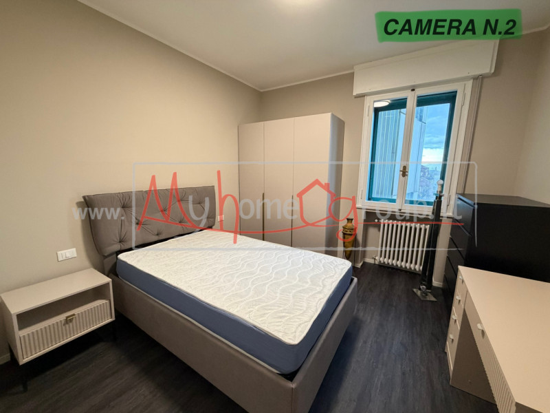 PADOVA ZONA STAZIONE (Rif. AFF650P) 

ITA

Disponibili tre stanze singole in appartamento recente...