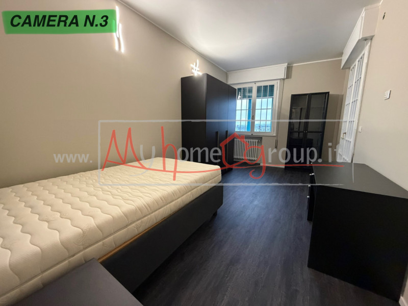 PADOVA ZONA STAZIONE (Rif. AFF650P) 

ITA

Disponibili tre stanze singole in appartamento recente...